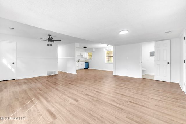 2919 Normandy Drive, Horn Lake, MS 38637