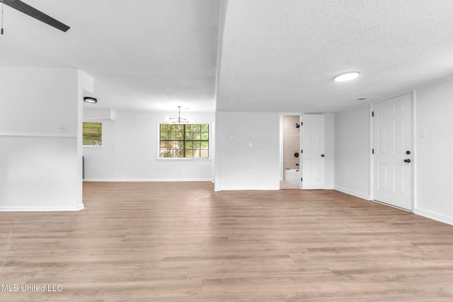 2919 Normandy Drive, Horn Lake, MS 38637