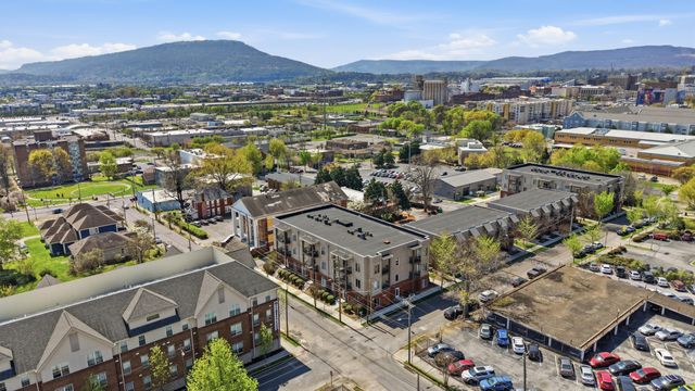 863 Flynn Street 104, Chattanooga, TN 37403