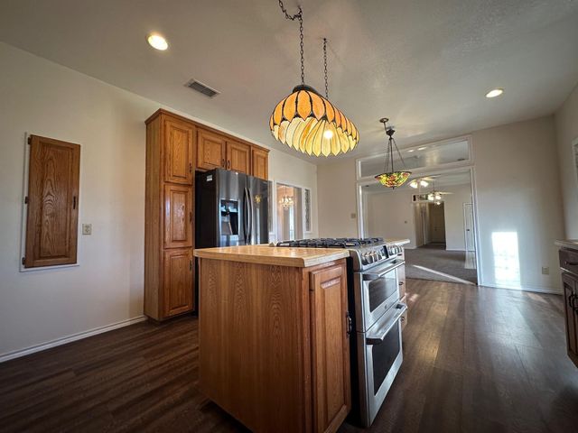 8099 W Interstate Highway 30, Cumby, TX 75433