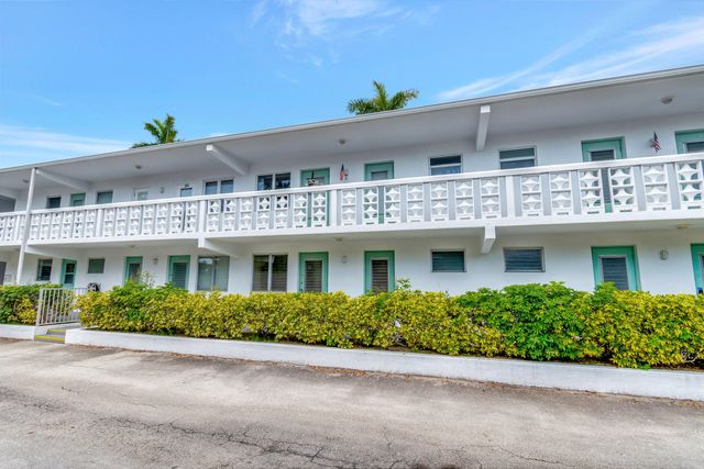 2161 NE 42nd Court, Lighthouse Point, FL 33064