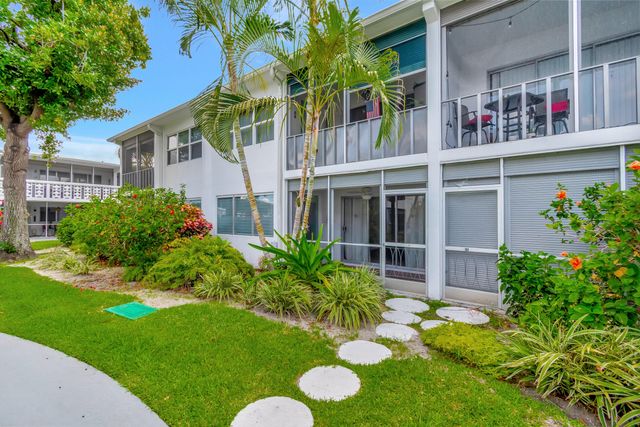 2161 NE 42nd Court, Lighthouse Point, FL 33064