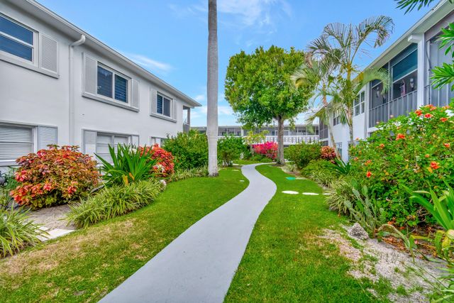 2161 NE 42nd Court, Lighthouse Point, FL 33064