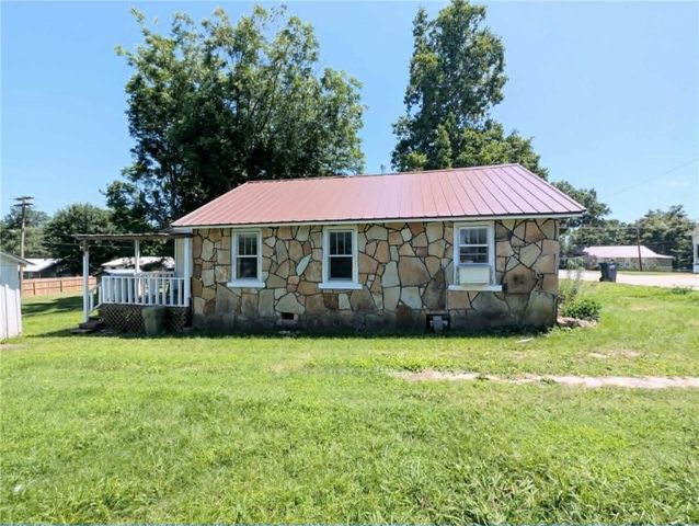 903 N Chestnut Street, Harrison, AR 72601