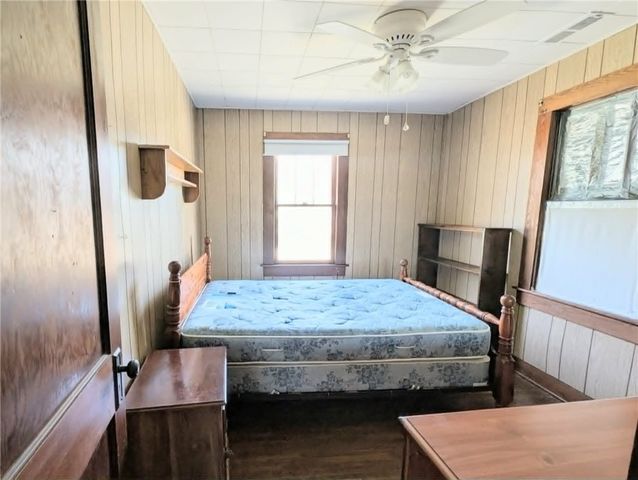 903 N Chestnut Street, Harrison, AR 72601