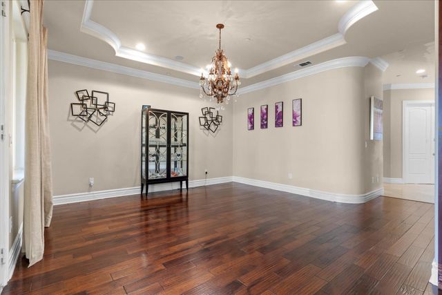 9570 S Canyon Ct, Orangevale, CA 95662