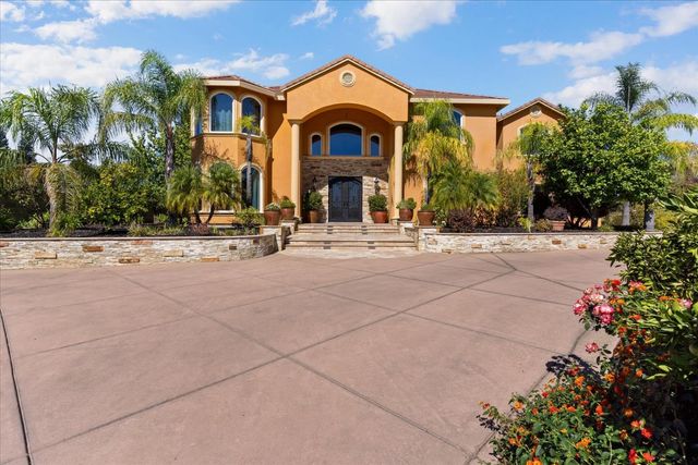 9570 S Canyon Ct, Orangevale, CA 95662