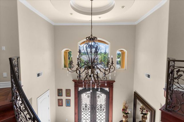 9570 S Canyon Ct, Orangevale, CA 95662