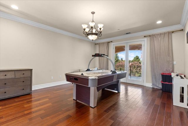 9570 S Canyon Ct, Orangevale, CA 95662