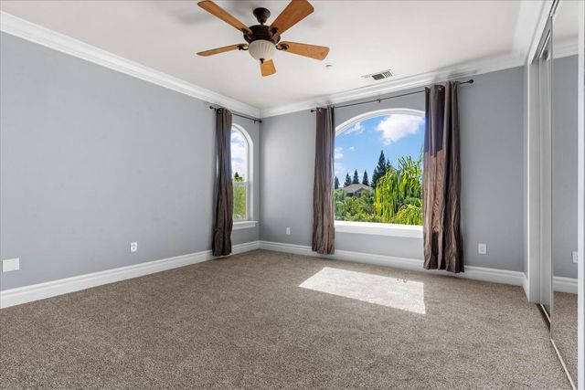 9570 S Canyon Ct, Orangevale, CA 95662
