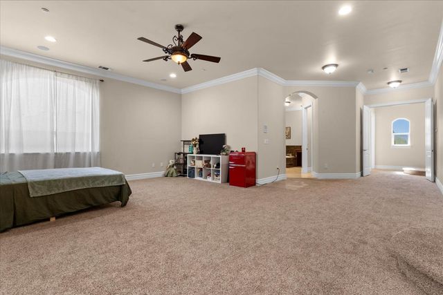 9570 S Canyon Ct, Orangevale, CA 95662