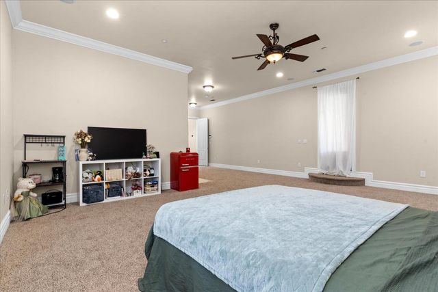 9570 S Canyon Ct, Orangevale, CA 95662