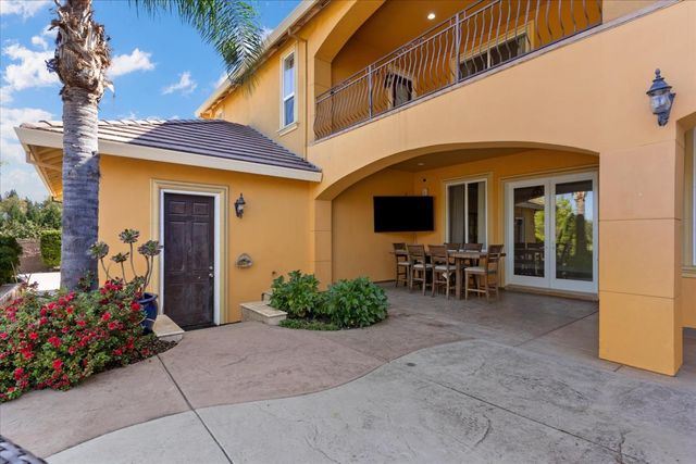 9570 S Canyon Ct, Orangevale, CA 95662