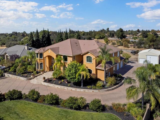 9570 S Canyon Ct, Orangevale, CA 95662