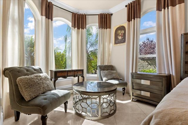9570 S Canyon Ct, Orangevale, CA 95662