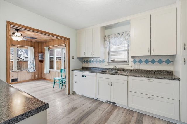 1489 Hoyt Avenue W, Falcon Heights, MN 55108