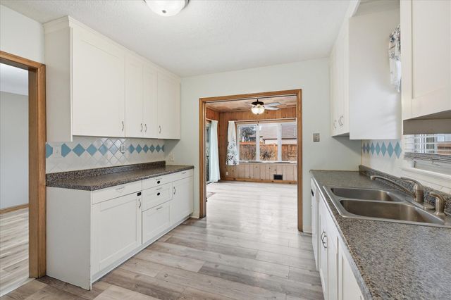 1489 Hoyt Avenue W, Falcon Heights, MN 55108