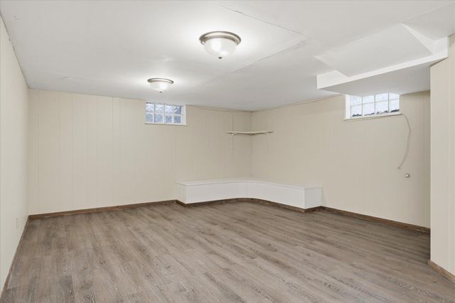 1489 Hoyt Avenue W, Falcon Heights, MN 55108