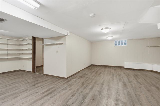 1489 Hoyt Avenue W, Falcon Heights, MN 55108