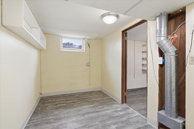 1489 Hoyt Avenue W, Falcon Heights, MN 55108