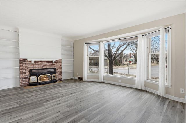 1489 Hoyt Avenue W, Falcon Heights, MN 55108