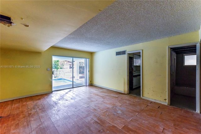 1220 71st St 16, Miami Beach, FL 33141