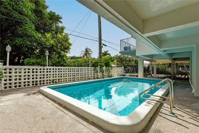 1220 71st St 16, Miami Beach, FL 33141