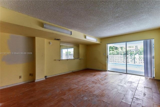 1220 71st St 16, Miami Beach, FL 33141