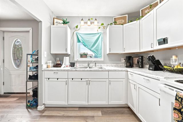 615 E Main Street, Butler, IN 46721
