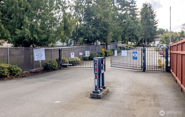 2611 S 288th Street #6, Federal Way, WA 98003