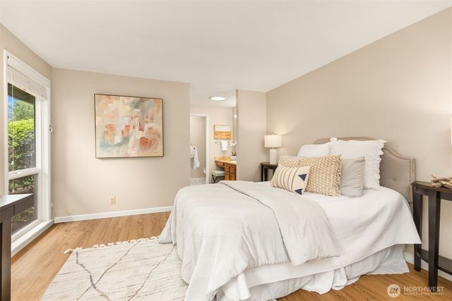 1011 Blue Heron Avenue NE, Bainbridge Island, WA 98110
