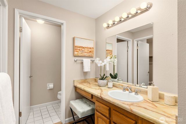 1011 Blue Heron Avenue NE, Bainbridge Island, WA 98110
