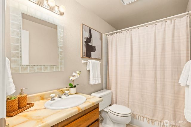 1011 Blue Heron Avenue NE, Bainbridge Island, WA 98110
