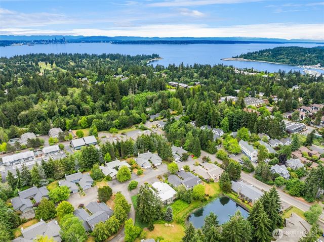 1011 Blue Heron Avenue NE, Bainbridge Island, WA 98110