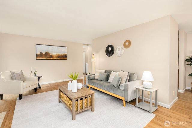 1011 Blue Heron Avenue NE, Bainbridge Island, WA 98110