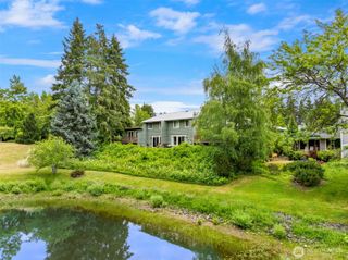 1011 Blue Heron Avenue NE, Bainbridge Island, WA 98110