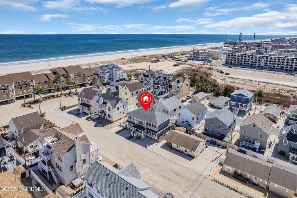 3 Holiday Road, Ortley Beach, NJ 08751
