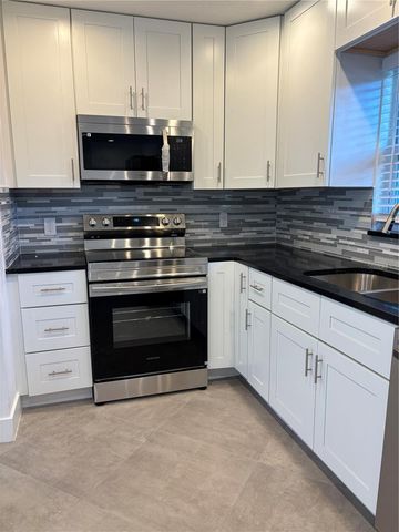 5815 ERIN LANE S D, St Petersburg, FL 33712