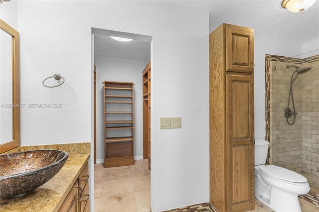 11610 NW 43rd St, Sunrise, FL 33323