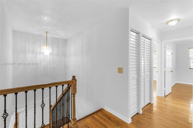 11610 NW 43rd St, Sunrise, FL 33323