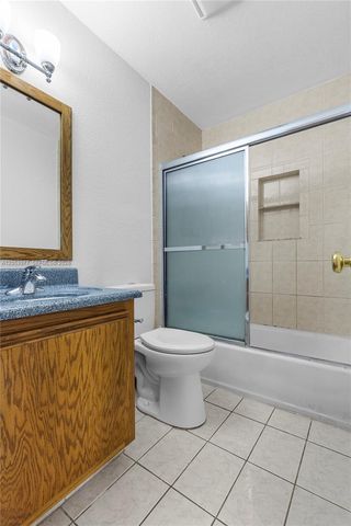 11610 NW 43rd St, Sunrise, FL 33323