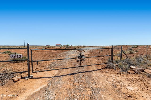 8613 REATA Road, Winslow, AZ 86047