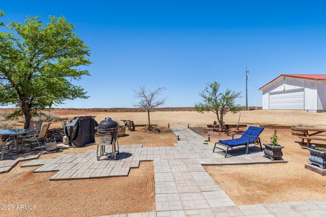 8613 REATA Road, Winslow, AZ 86047