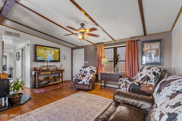 8613 REATA Road, Winslow, AZ 86047