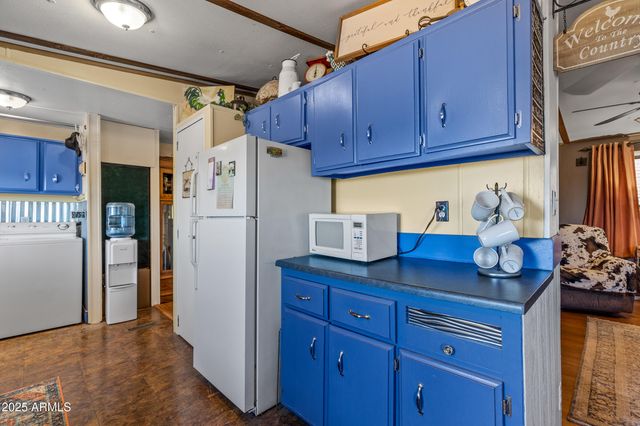 8613 REATA Road, Winslow, AZ 86047