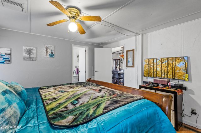 8613 REATA Road, Winslow, AZ 86047