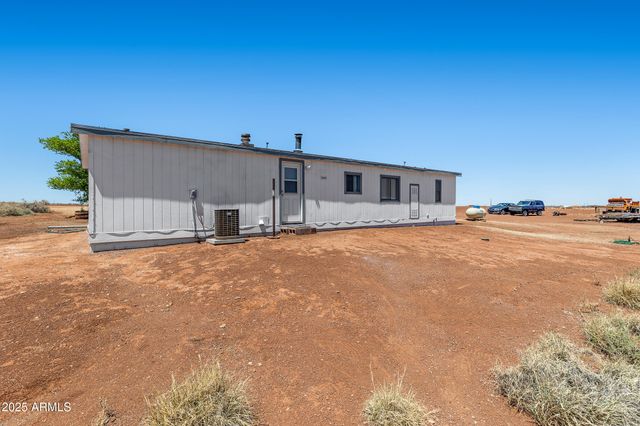 8613 REATA Road, Winslow, AZ 86047