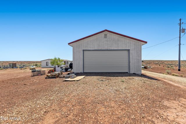 8613 REATA Road, Winslow, AZ 86047