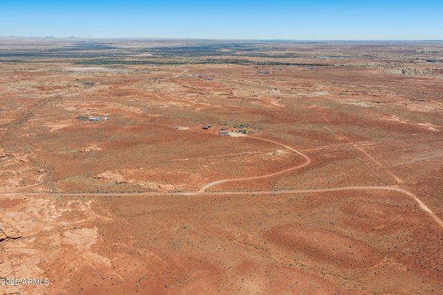 8613 REATA Road, Winslow, AZ 86047