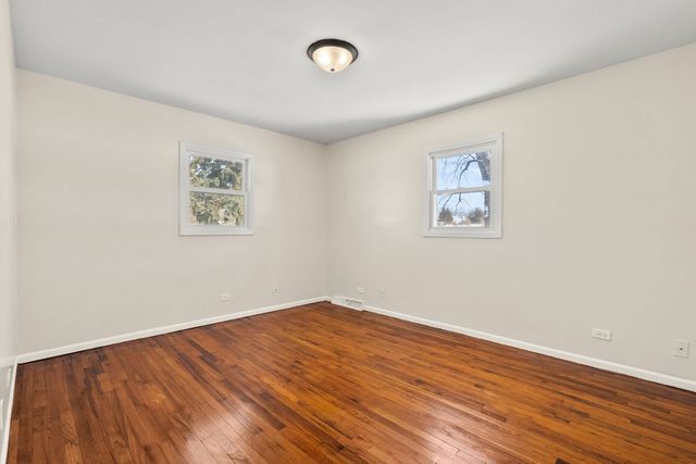 821 Penfield Avenue, Joliet, IL 60433